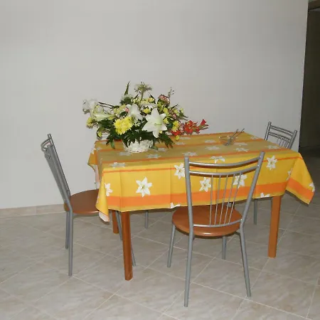 Pianeta Sardegna 公寓式酒店 3*