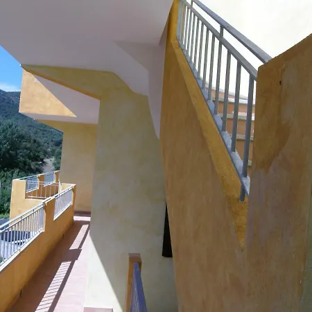 Pianeta Sardegna 3* 弗卢米尼马焦雷